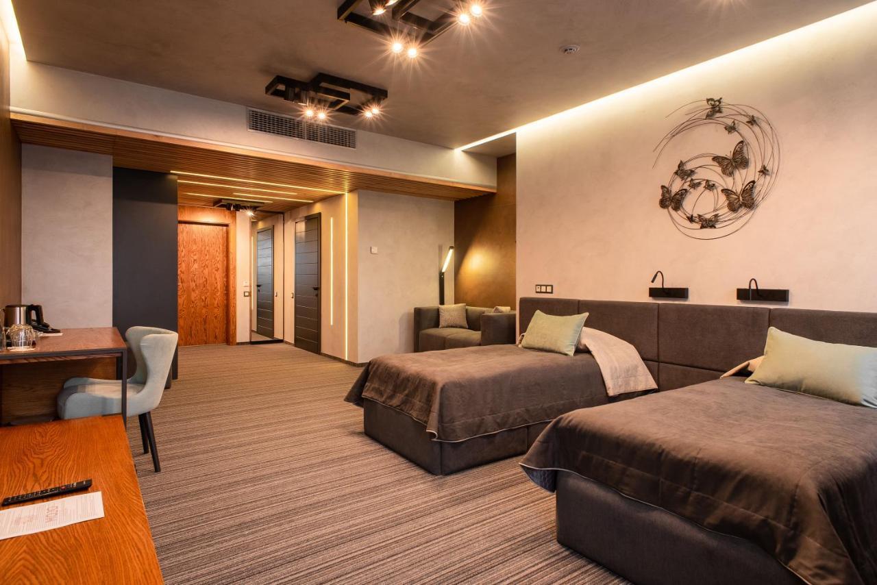 Mojo Hall Hotel Луцьк Екстер'єр фото