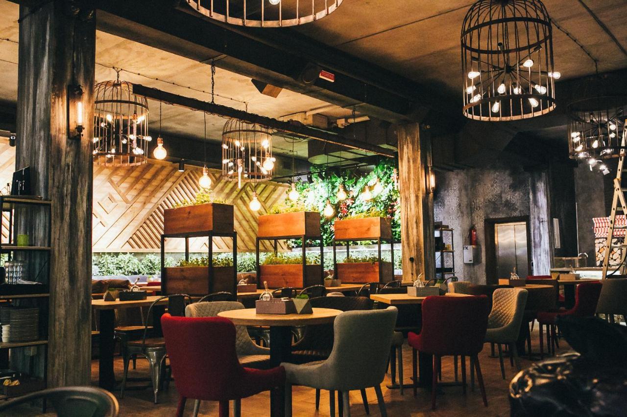 Mojo Hall Hotel Луцьк Екстер'єр фото