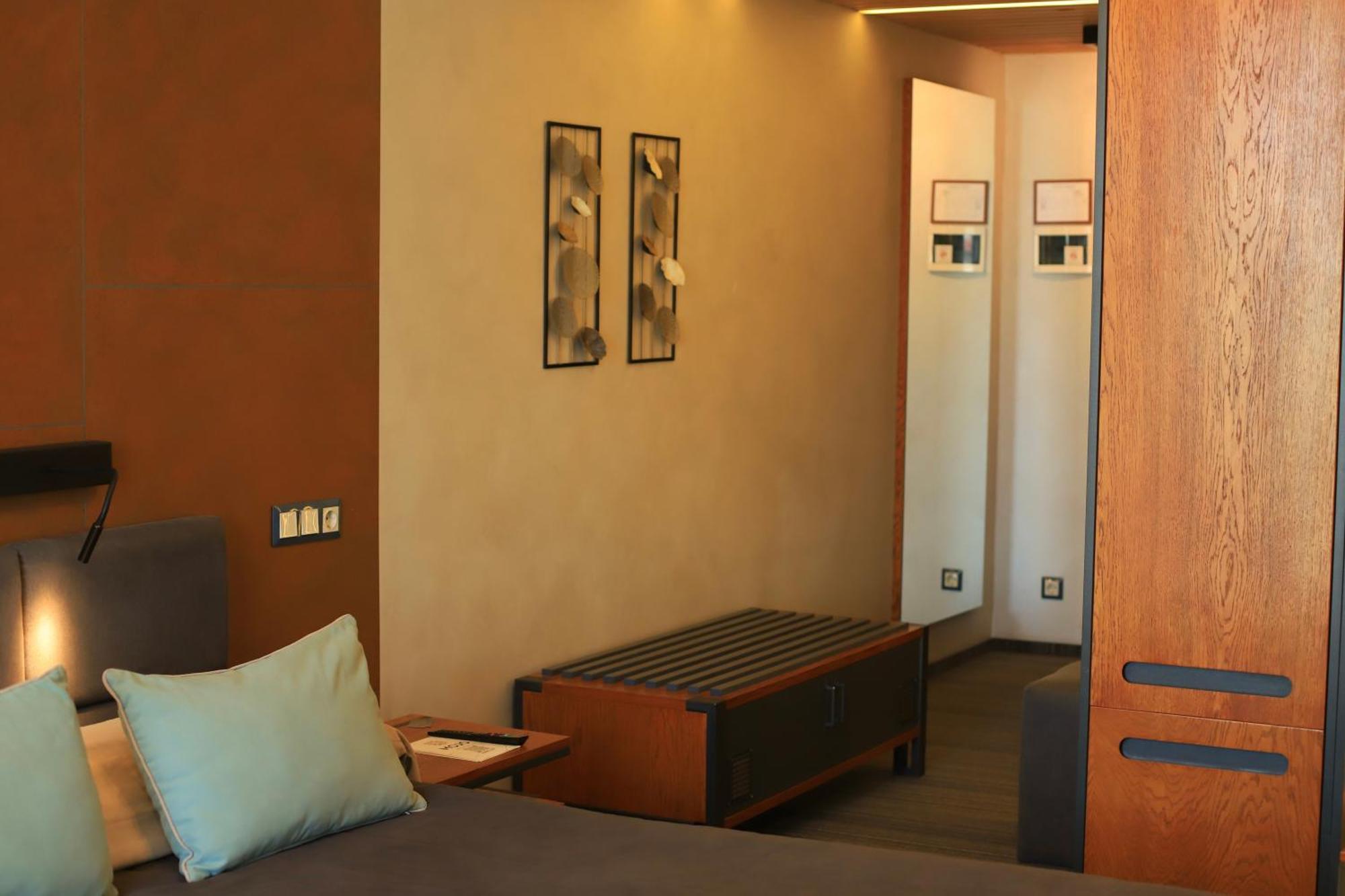 Mojo Hall Hotel Луцьк Екстер'єр фото