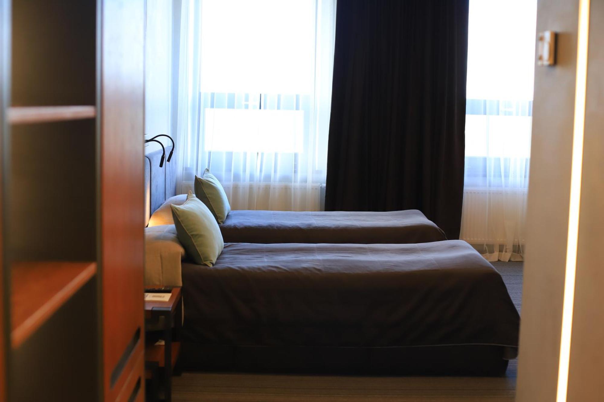 Mojo Hall Hotel Луцьк Екстер'єр фото
